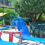 Mit Privatem Garten- Meerblick Und Gemeinschaftspool By Interhome Daire *