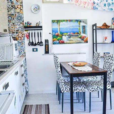 Mit Privatem Garten- Meerblick Und Gemeinschaftspool By Interhome شقة *