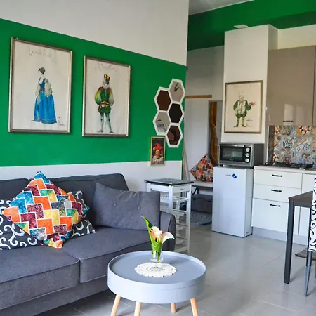 Mit Privatem Garten- Meerblick Und Gemeinschaftspool By Interhome *